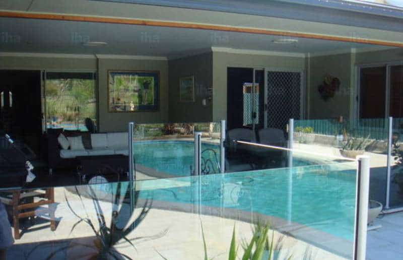 pool fencing safety glass