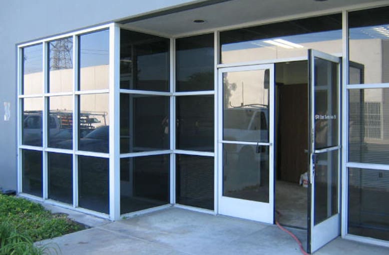 commercial glass replacement in Dee Why NSW