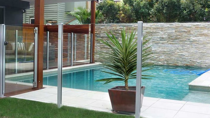 modern glass pool fence ideas